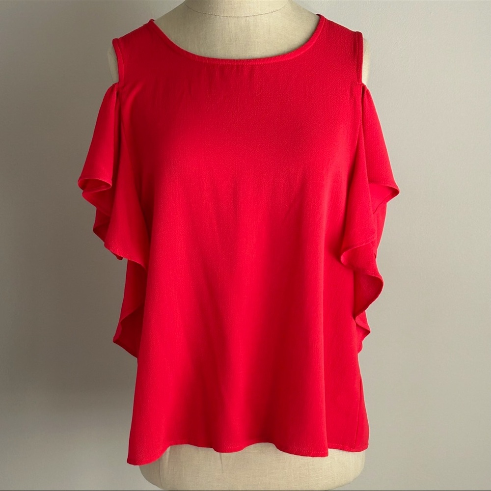 Bobeau Red Ruffle Cold Shoulder Top